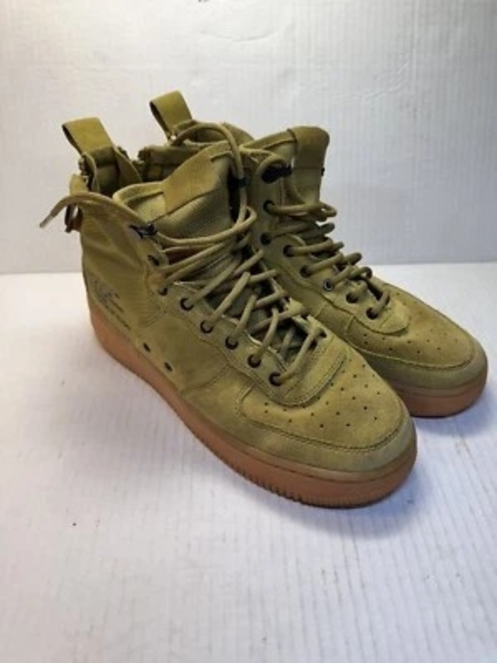 Nike Special Field Air Force 1 Mid "Desert Moss"